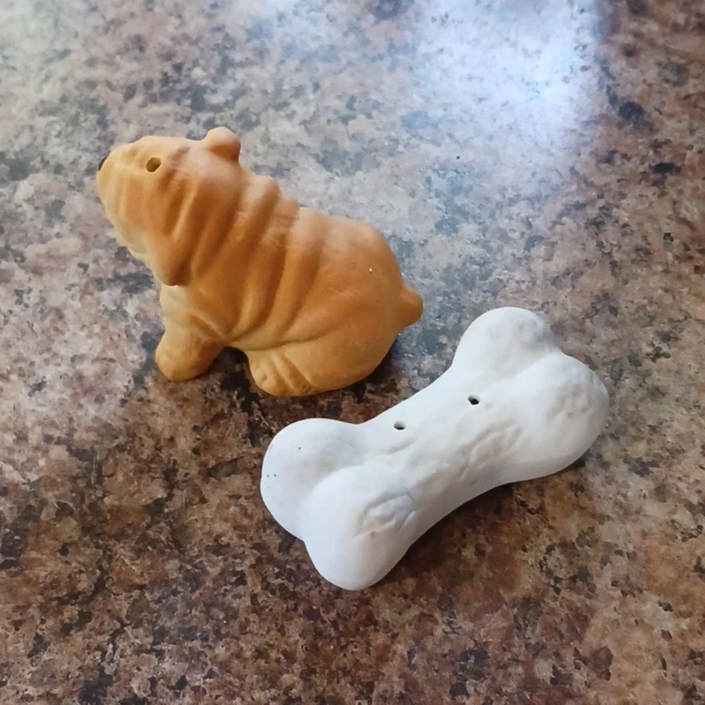 VINTAGE Bulldog & Bone Salt & Pepper Shakers Set